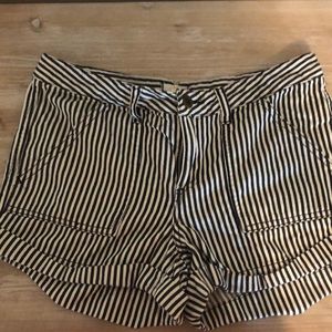 Shorts with Blue and white stripes.